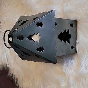 Holiday decor tea candle holder